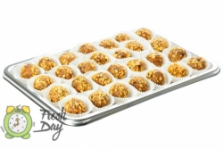 Канапе с грецким орехом и черносливом 40 шт.
