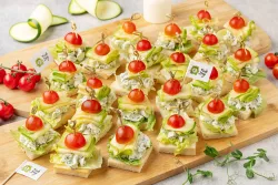Канапе с цукини и фетаксой 38 шт.