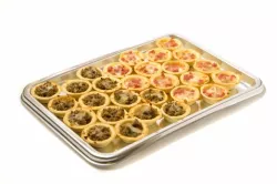 Ассорти тарталеток с мусакой и ветчиной 45 шт.